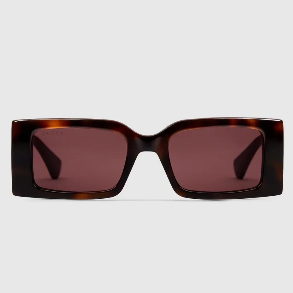 Excluded Gucci Sunglasses, New 385 - Picture 7 of 9